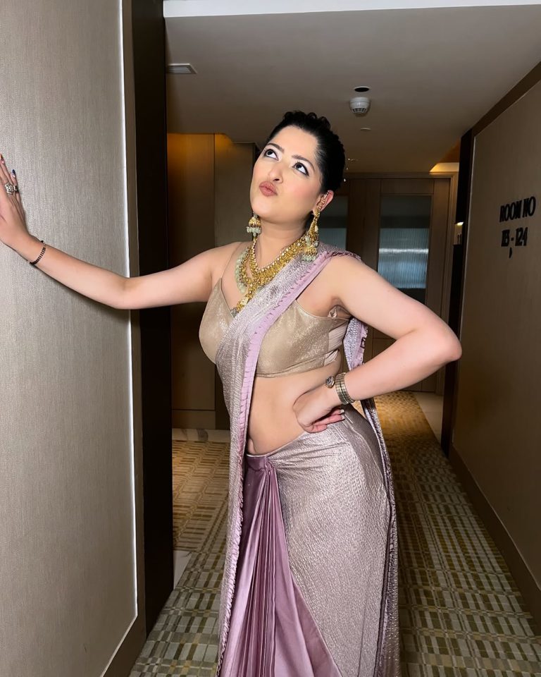 Preeti Gupta Makeup Artist MUA Makeup and Beauty India MAB Bloggers Influencers Professionals Makeup Artists Hairstylists Models Services Products and more 12 768x960