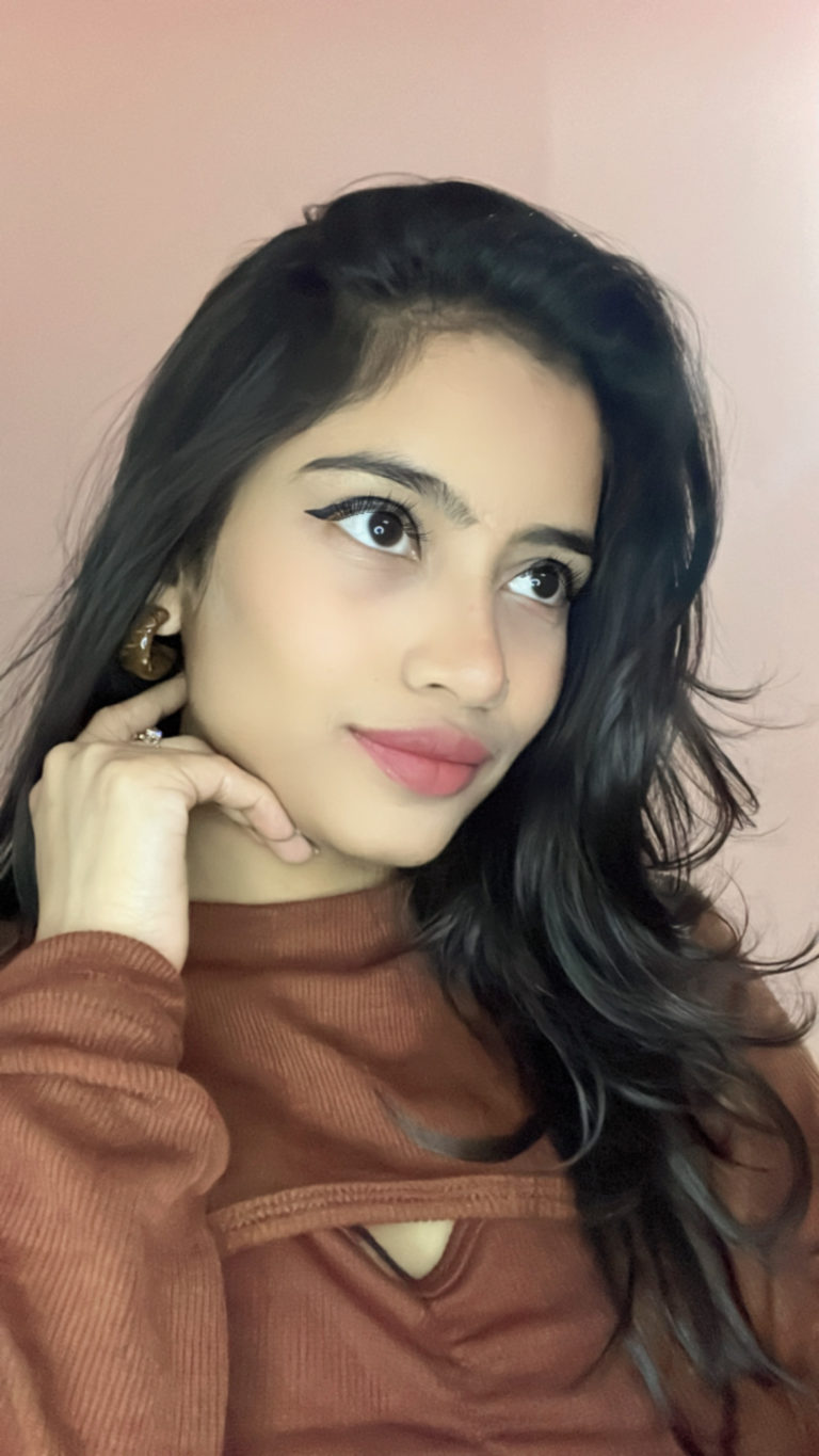 Chelsi Gupta Influencer Makeup Beauty Skincare Haircare Modeling India MAB Bloggers Influencers Makeup Artists Hairstylists Models Services Products and more 5 768x1365