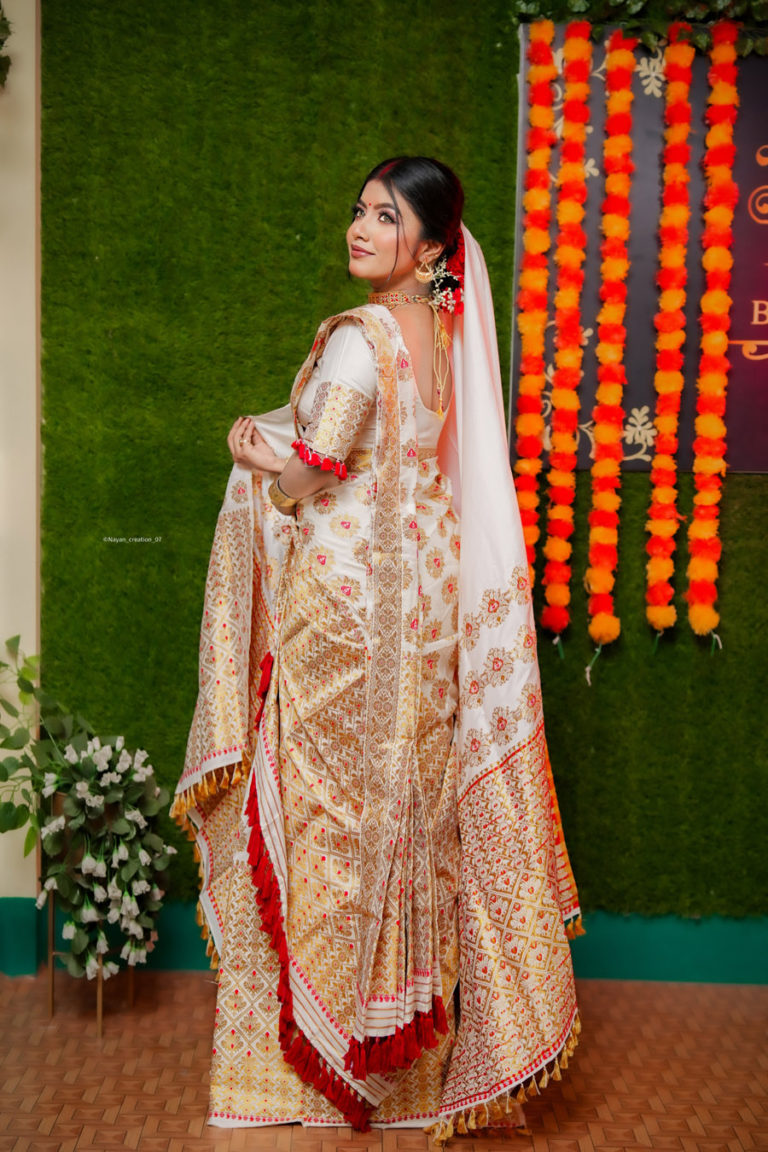 Influencer Model Chandini Sarmah Tezpur Assam MAB Makeup and Beauty India 48 768x1152